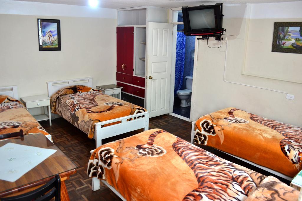 Hostal Loro Verde Кіто Екстер'єр фото